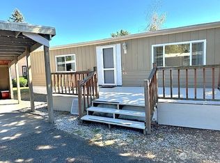 2350 Douglas Rd TRLR 20, Ferndale, WA 98248