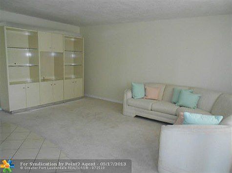 2nd image of 3055 Ventnor O