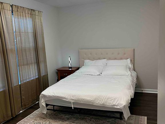 5th image of 10715 Derryrush Dr #1