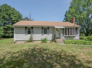 22 John Dee Rd, Sterling, MA 01564