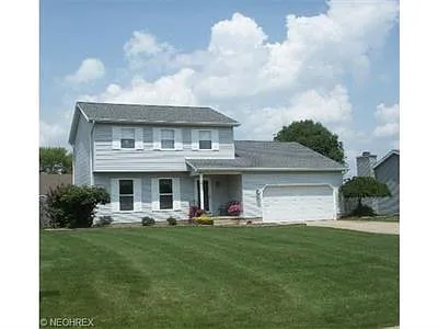 1338 Pheasant Ct photo 1
