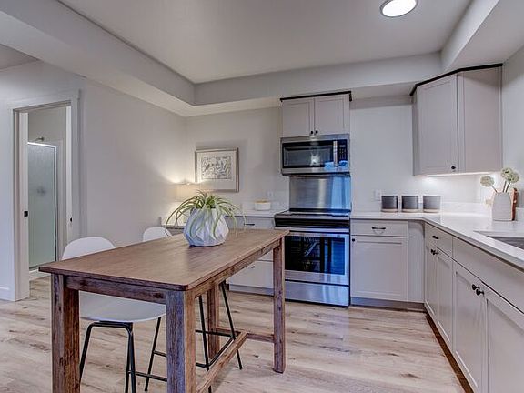 4th image of 1278 SE Marion St APT 307