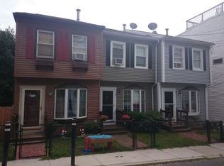 19 Dixfield St, South Boston, MA 02127