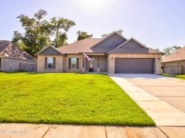 3039 Sea Oats Dr, Long Beach, MS 39560