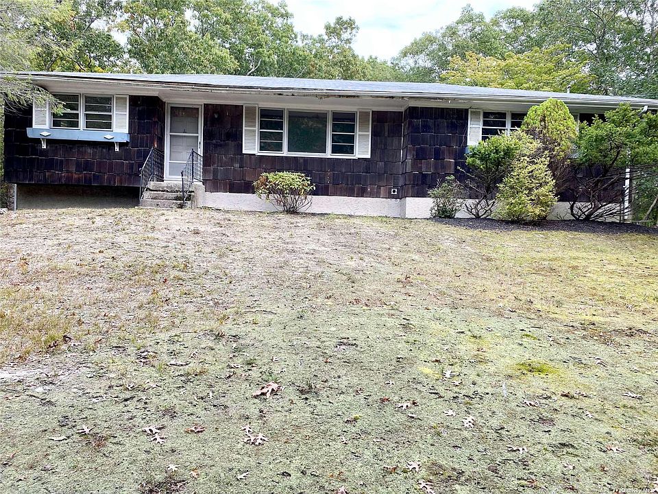 1st image of 13 Columbine Ave