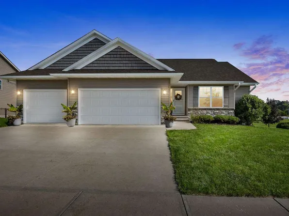 1270 Abraham Dr, North Liberty, IA 52317