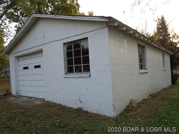 2nd image of 507 N Hughes Ave