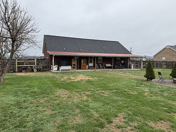 4th image of 1002 Spire Way Dr