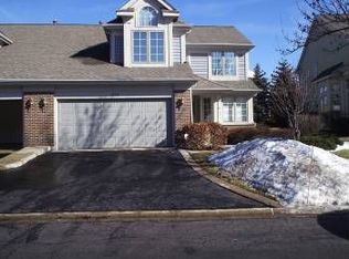313 Lakeview Ct, Deerfield, IL