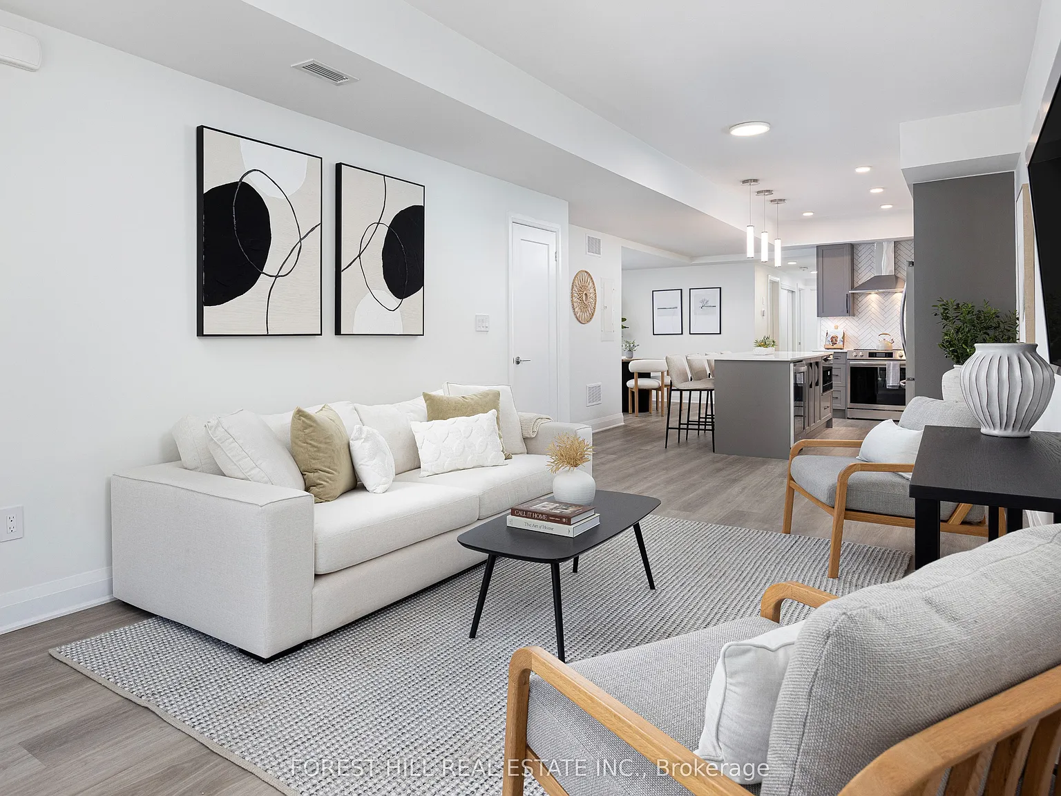 3 bed, $5,350 — Photo 3