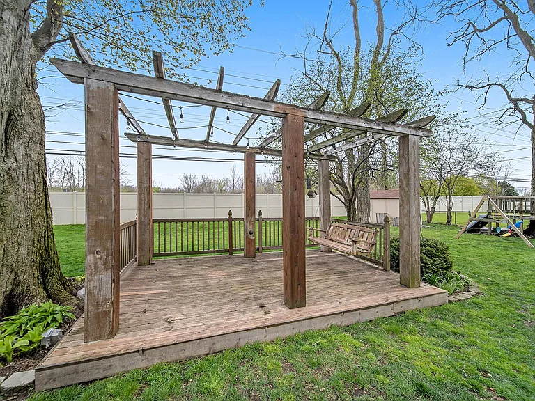 2536 Alveston Dr — Photo 23