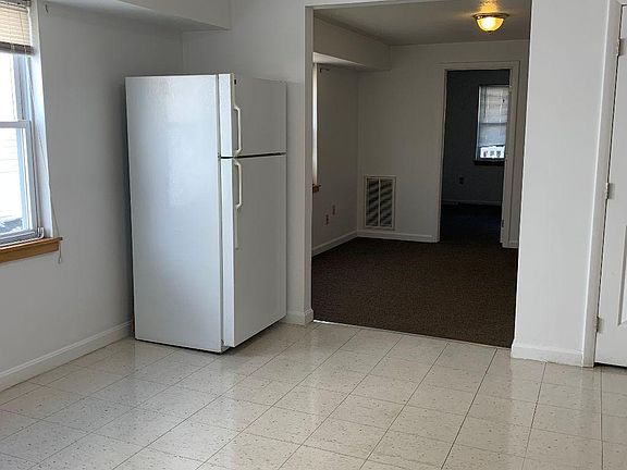 5th image of 68 Chandler St APT A