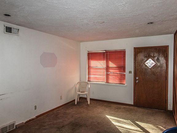 2nd image of 1625 Avondale Dr