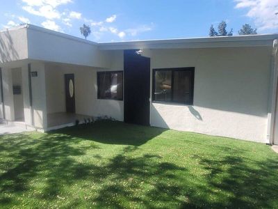 18745 Lull St, Reseda, CA, 91335