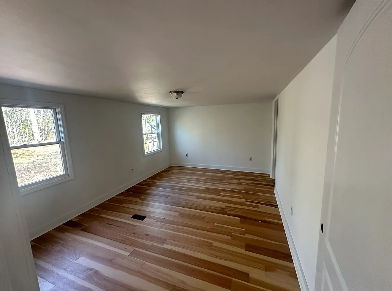 3 bed, 1344 sqft, $2,400 — Photo 1