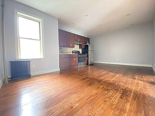 1st image of 717 Sterling Pl #A7