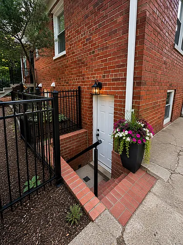 3225 Chestnut St NE #B Photo 1 3225 Chestnut St NE #B Photo 1