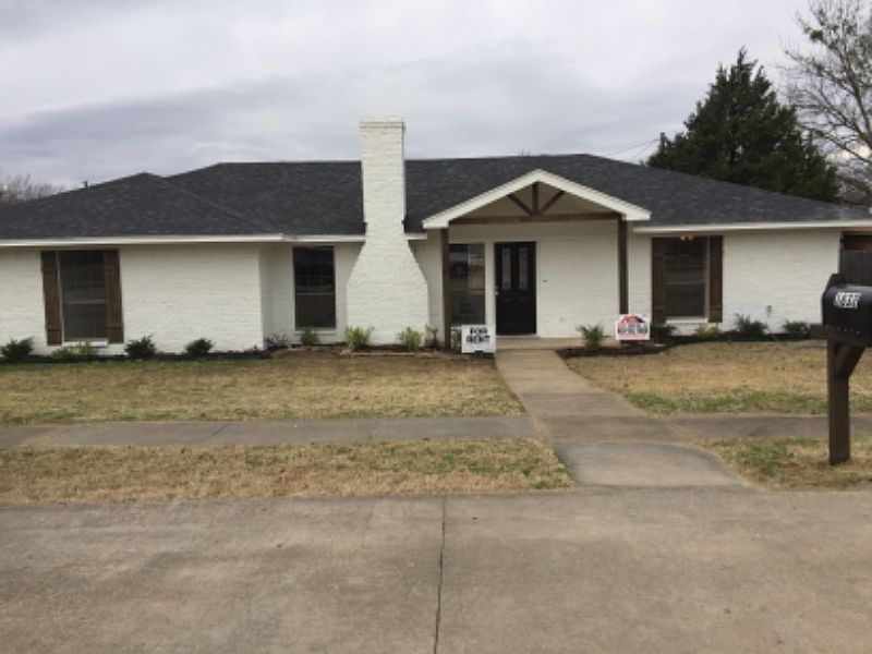 1st image of 1832 Woodbridge Dr