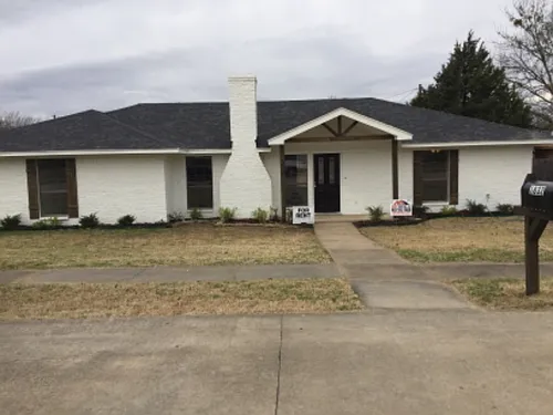 1832 Woodbridge Dr Photo 1
