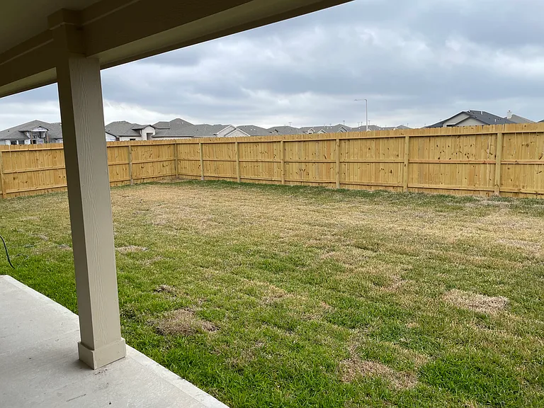 1405 Irigoyen St — Photo 26