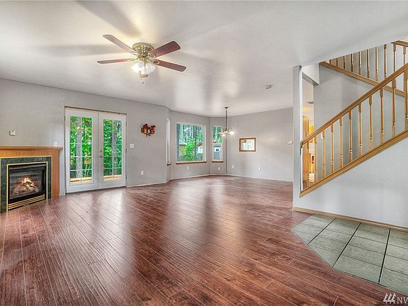 4th image of 18416 Blue Hills Dr SE