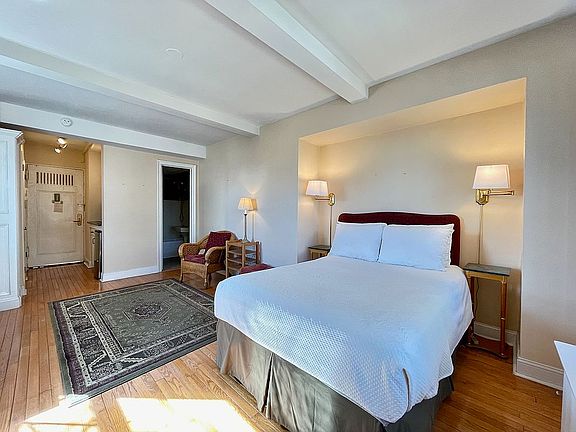 2nd image of 25 Tudor City Pl APT 201