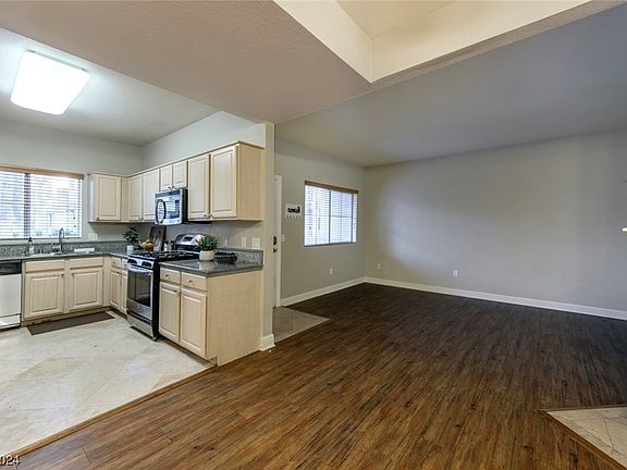 4th image of 5250 S Rainbow Blvd Unit 1073