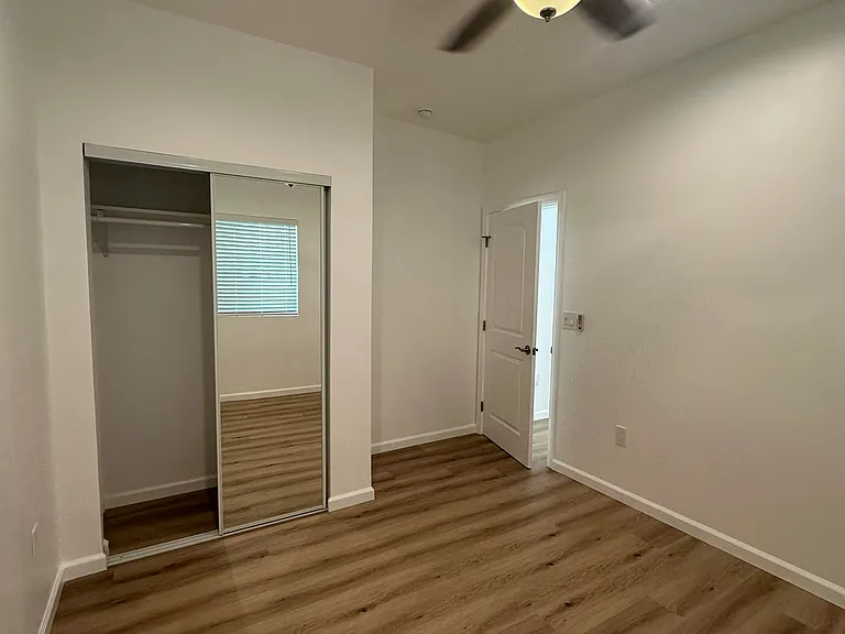14527 Hartland St #11 — Photo 5