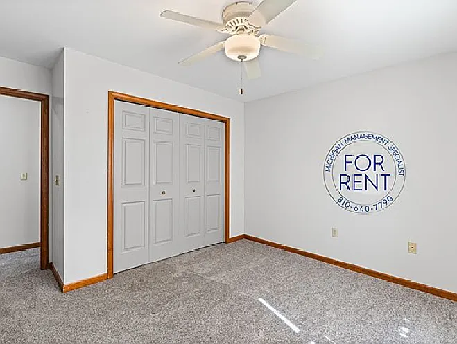 3263 Silverwood Dr — Photo 34