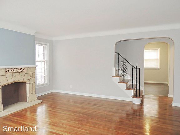 2nd image of 20830 S Lake Shore Blvd