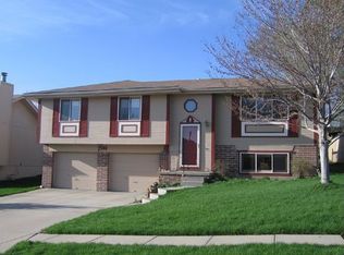 7944 Curtis Ave, Omaha, NE 68134