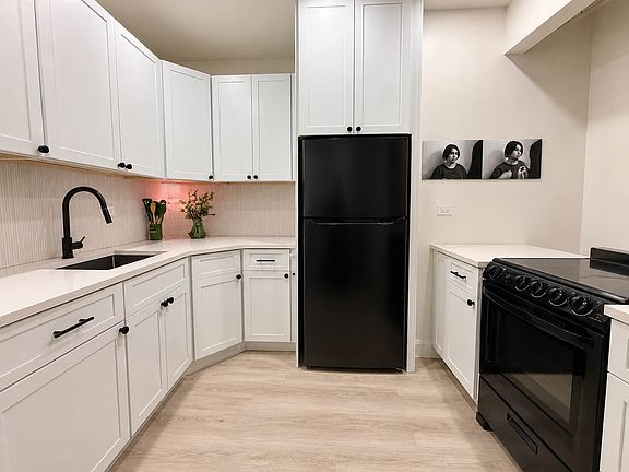 2nd image of 952 Bedford Ave #2D