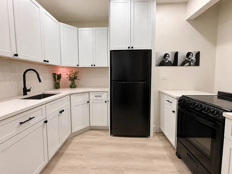 952 Bedford Ave #2D — Photo 2