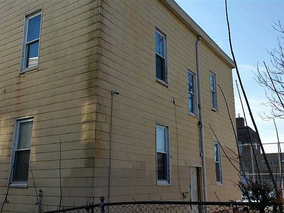 4th image of 259-261 Munn Ave