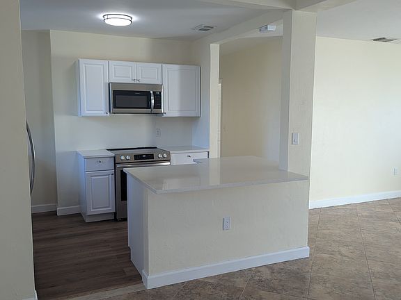 4th image of 1011 NW 90th St