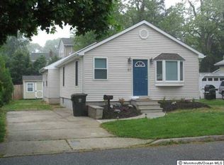 57 Manning St, Red Bank, NJ 07701