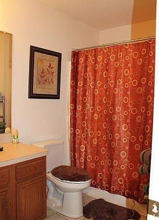 5th image of 1527 Vista Real Dr