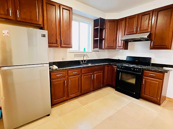 4th image of 148-42 59th Ave #1