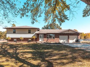 24380 Sidney Rd, Waynesville, MO 65583