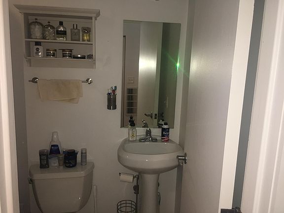 5th image of 1373 W Chicago Ave APT 2B
