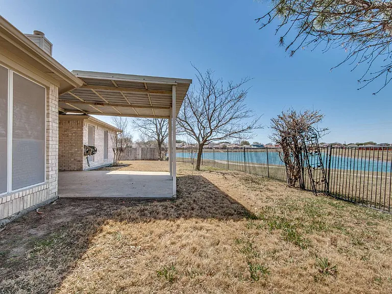 3111 Ponds Edge Trl — Photo 22