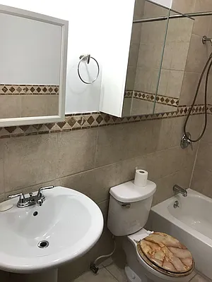 Rented by Zone Corp | media 36