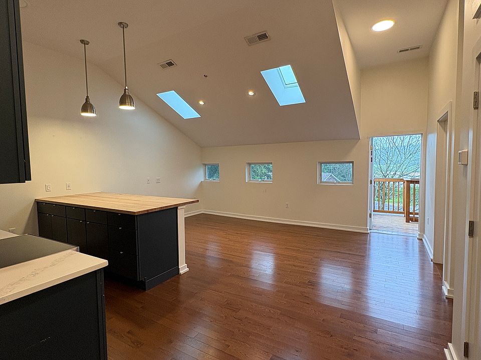 Living Area/Kitchen