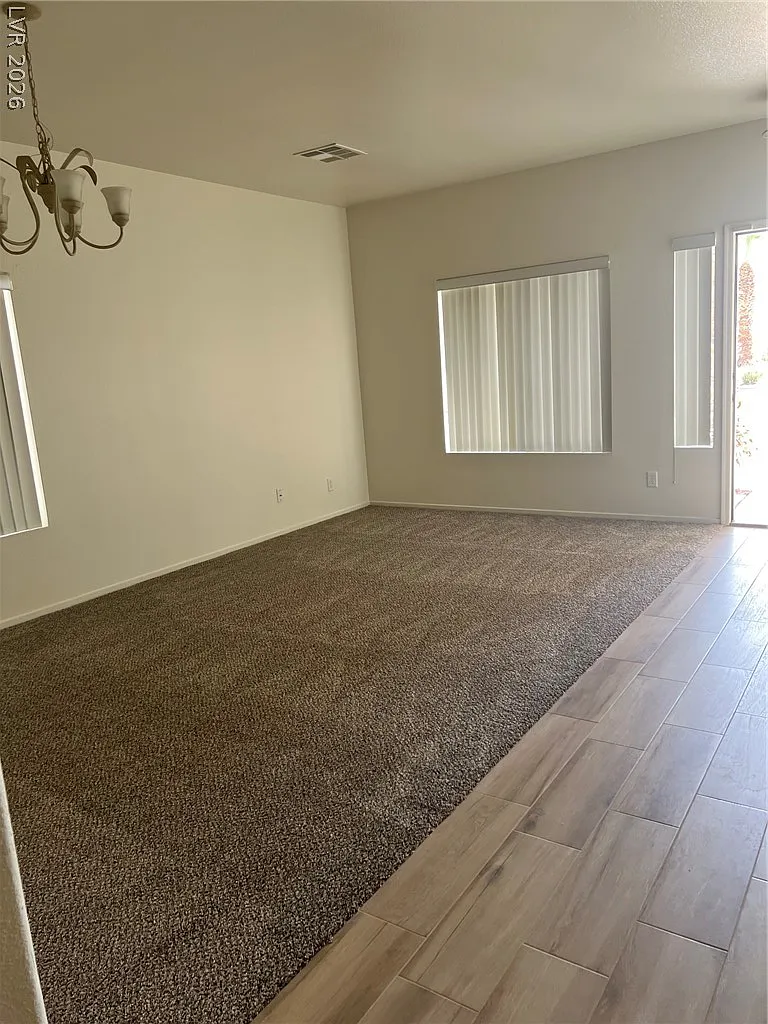3 bed, 2.0 bath, 1470 sqft, $2,000 — Photo 3