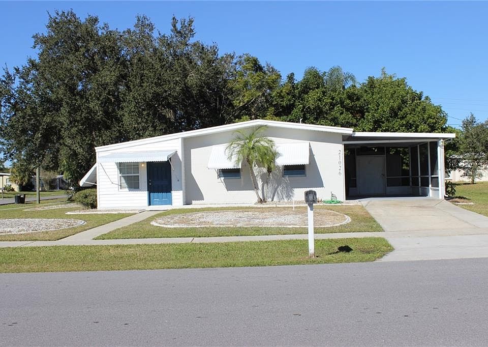 1st image of 21026 Ionia Ave