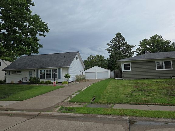 2nd image of 3851 26th Ave
