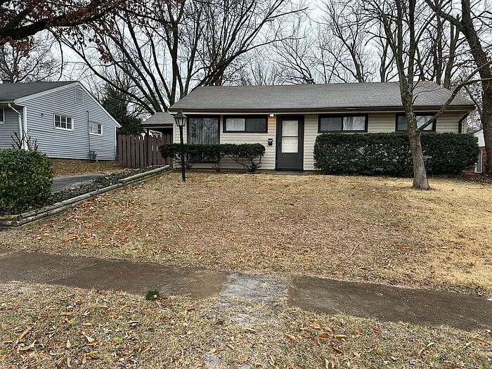 1st image of 7832 Atherstone Dr