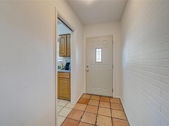 3rd image of 1407 Croydon Dr