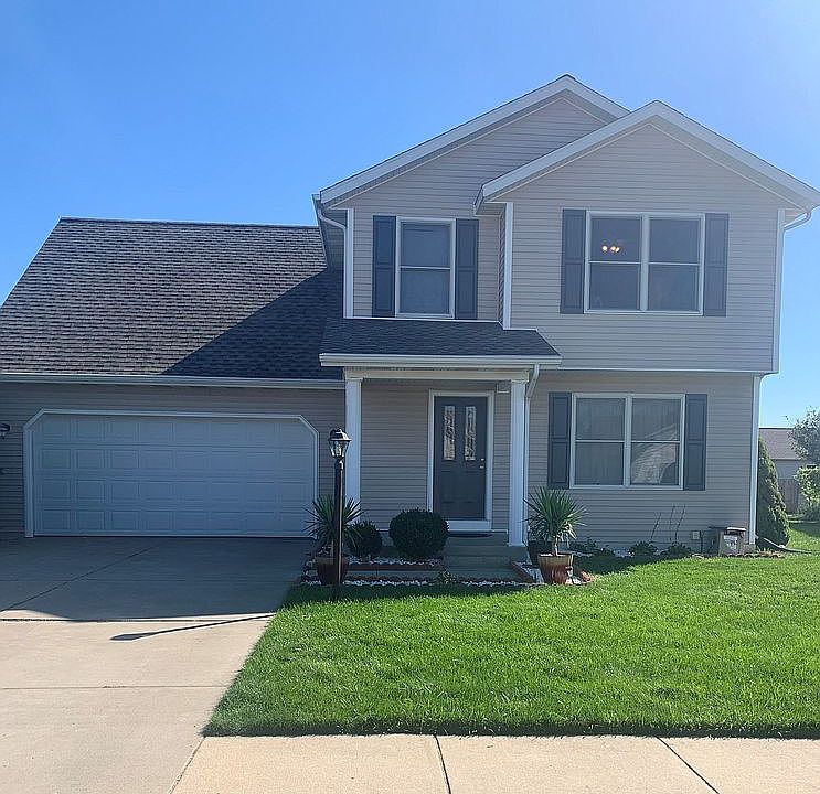 1st image of 1302 Crimson Leaf Dr
