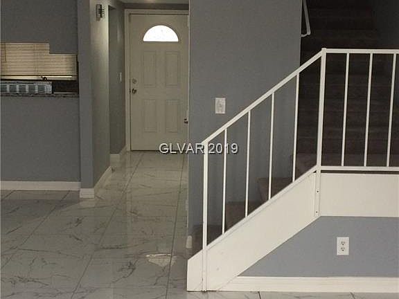 3rd image of 6446 Ironbark Ln